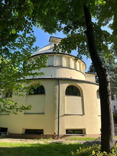 2025_05_Kaplica_Elewacja (18)